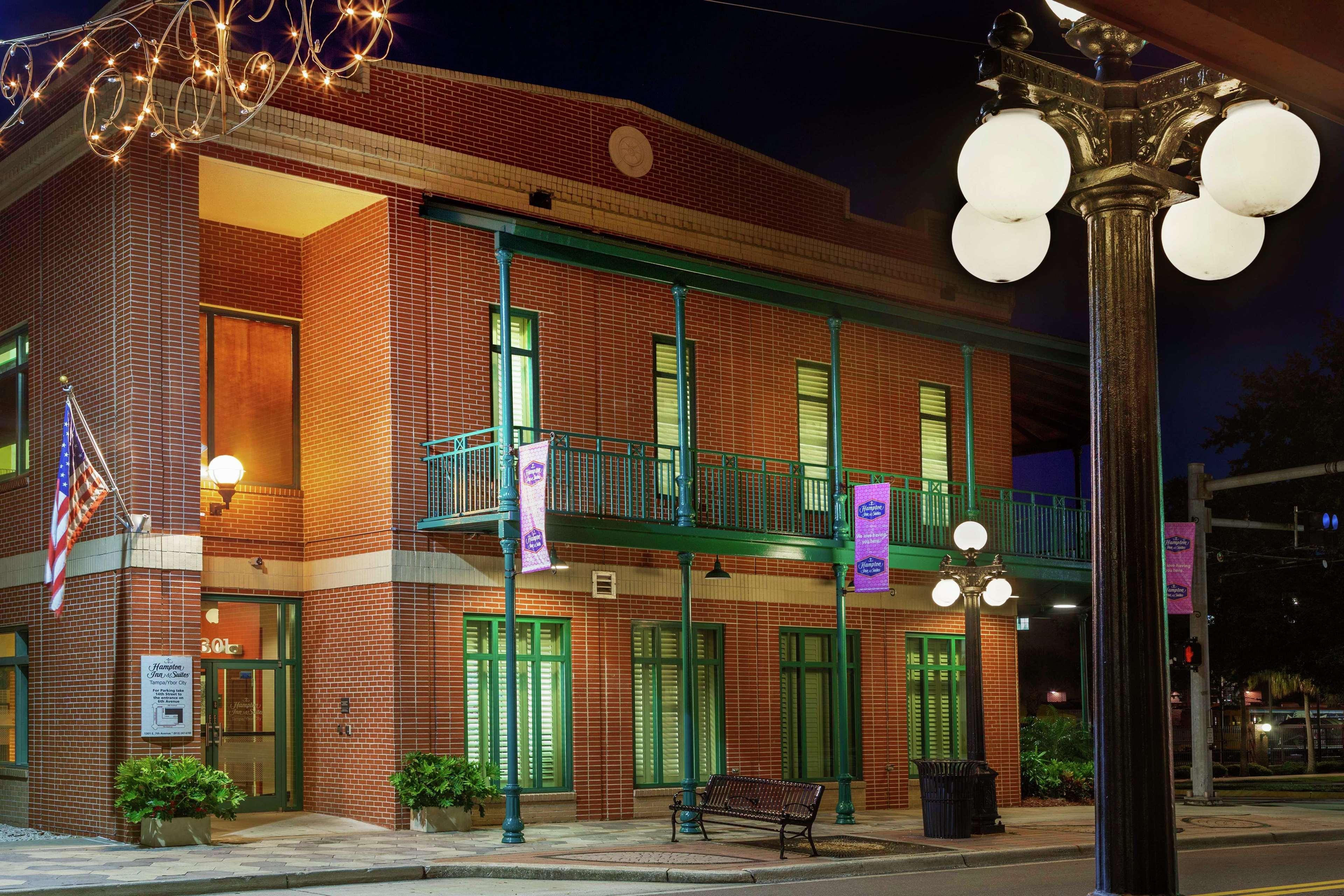 Hampton Inn & Suites Tampa Ybor City Downtown Exterior foto